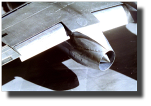 Messerschmitt Me 262. Scratch built in metal by Rojas Bazán. 1:15 scale. Messerschmitt Me 262. Scratch built in metal by Rojas Bazán. 1:15 scale.